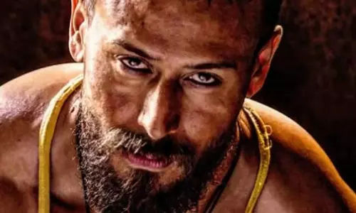 Baaghi 4 : टाइगर श्रॉफ की फिल्म दूसरे दिन फ्लॉप, कमाई में आई गिरावट Baaghi 4 : टाइगर श्रॉफ की फिल्म दूसरे दिन फ्लॉप, कमाई में आई गिरावट
