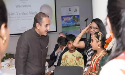 केंद्रीय मंत्री कीर्ति वर्धन सिंह ने आइसलैंड में भारतीय समुदाय के साथ बातचीत की