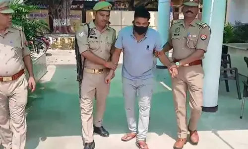 11 साल की किशोरी ने बच्चे को दिया जन्म, हैवान पड़ोसी गिरफ्तार