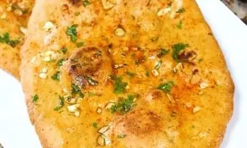 Recipe: बटर गार्लिक नान Recipe: बटर गार्लिक नान