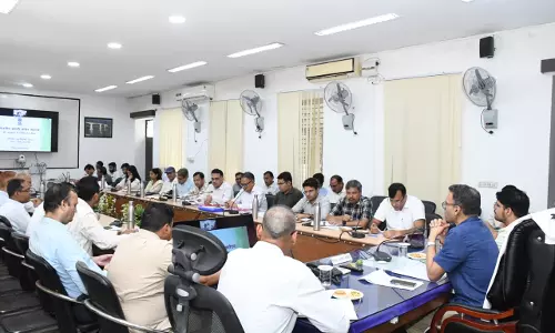 Sawai Madhopur में प्रभारी सचिव ने राहत कार्यों की समीक्षा की Sawai Madhopur में प्रभारी सचिव ने राहत कार्यों की समीक्षा की