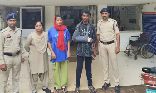 मां-बेटे निकले चोर, दंतेवाड़ा में भूना रहे थे चोरी का माल