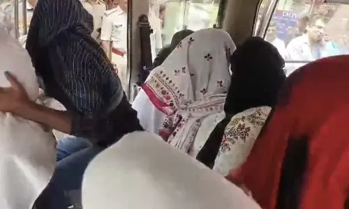 ओम गर्ल्स हॉस्टल में सेक्स रैकेट का भंडाफोड़, 13 लोग हिरासत में