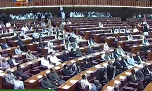 Pakistan: वर्षों से चल रही देरी और बढ़ती लागत से संसद भवन परियोजना में कुप्रबंधन उजागर
