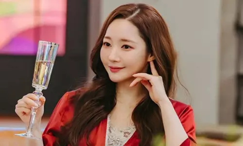 Park Min Young के वजन घटाने पर प्रशंसकों की प्रतिक्रिया, अभिनेत्री ने दी सफाई