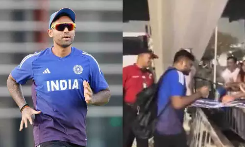 Sanju Samson के फैंस ने मचाया हंगामा, सूर्यकुमार यादव ने ली मज़ेदार चुटकी Sanju Samson के फैंस ने मचाया हंगामा, सूर्यकुमार यादव ने ली मज़ेदार चुटकी