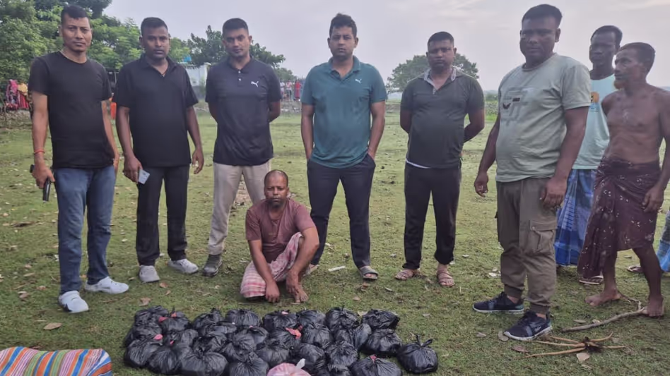 Assam पुलिस ने धुबरी में 116 किलोग्राम संदिग्ध गौमांस जब्त किया Assam पुलिस ने धुबरी में 116 किलोग्राम संदिग्ध गौमांस जब्त किया