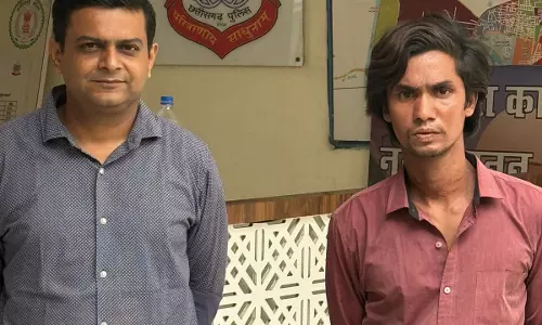 रायपुर : 12 घंटे के भीतर पकड़ा गया फरार विचाराधीन बंदी रायपुर : 12 घंटे के भीतर पकड़ा गया फरार विचाराधीन बंदी