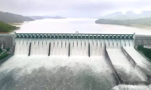 IMD ने आंध्र प्रदेश के जलाशयों में 85% क्षमता तक पहुंचने पर और अधिक बारिश का अनुमान लगाया IMD ने आंध्र प्रदेश के जलाशयों में 85% क्षमता तक पहुंचने पर और अधिक बारिश का अनुमान लगाया