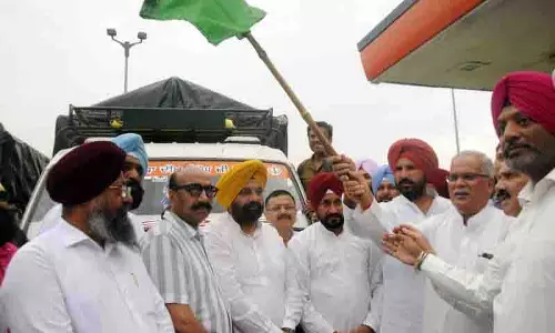 पंजाब के पूर्व सीएम चन्नी का दावा, AAP सरकार में अंदरूनी कलह के कारण कैबिनेट बैठक रद्द पंजाब के पूर्व सीएम चन्नी का दावा, AAP सरकार में अंदरूनी कलह के कारण कैबिनेट बैठक रद्द