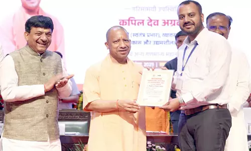 Yogi आदित्यनाथ ने उत्तर प्रदेश के विकास पर जताई संतुष्टि