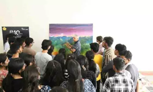 IIM जम्मू ने के के गांधी के साथ लाइव पेंटिंग कार्यशाला का आयोजन किया IIM जम्मू ने के के गांधी के साथ लाइव पेंटिंग कार्यशाला का आयोजन किया