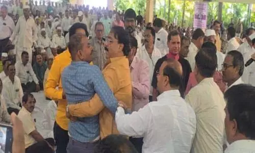 Rajgurunagar सहकारी बैंक की वार्षिक बैठक बाधित Rajgurunagar सहकारी बैंक की वार्षिक बैठक बाधित