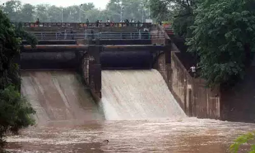 इस मानसून में 10वीं बार Sukhna lake के द्वार खोले गए