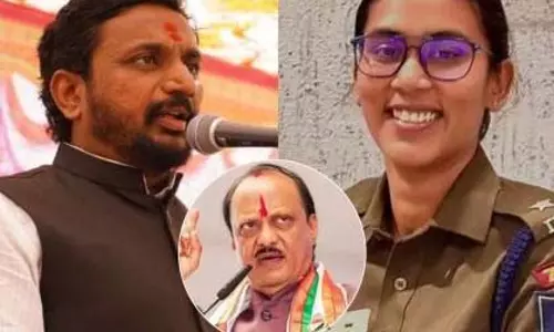 Amol Mitkari का यू-टर्न! ट्वीट वापस लिया, माफ़ी मांगी Amol Mitkari का यू-टर्न! ट्वीट वापस लिया, माफ़ी मांगी
