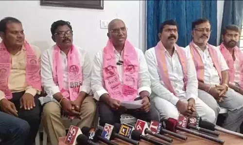 क्या तेलंगाना के गृह मंत्री गहरी नींद में हैं? : आरएसपी ने सीएम रेवंत से सीधा सवाल किया क्या तेलंगाना के गृह मंत्री गहरी नींद में हैं? : आरएसपी ने सीएम रेवंत से सीधा सवाल किया