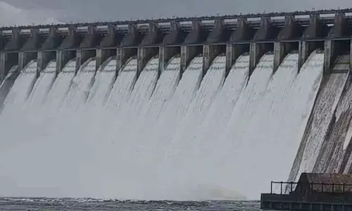 Nagarjunasagar जलाशय के 14 गेट खोलकर पानी छोड़ा गया