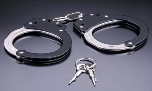 NDPS मामलों में घोषित अपराधी गिरफ्तार, दिल्ली से भागने की कर रहा था कोशिश NDPS मामलों में घोषित अपराधी गिरफ्तार, दिल्ली से भागने की कर रहा था कोशिश