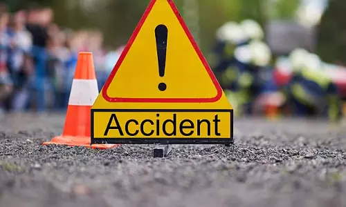 कल्याणी एक्सप्रेसवे पर एक और दर्दनाक सड़क हादसा, तेज रफ्तार के चलते 1 की मौत कल्याणी एक्सप्रेसवे पर एक और दर्दनाक सड़क हादसा, तेज रफ्तार के चलते 1 की मौत