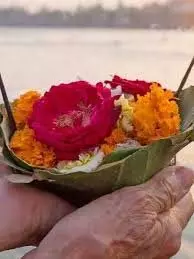 Pitru Paksha Mantra: “ॐ देवताभ्य: पितृभ्यश्च…”, नाराज पितरों को खुश करने के लिए ये मंत्र जपें Pitru Paksha Mantra: “ॐ देवताभ्य: पितृभ्यश्च…”, नाराज पितरों को खुश करने के लिए ये मंत्र जपें