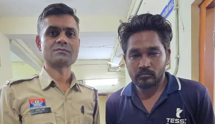 बड़े भाई ने कैंची से छोटे भाई पर किया हमला, बाइक को लेकर हत्या की कोशिश की बड़े भाई ने कैंची से छोटे भाई पर किया हमला, बाइक को लेकर हत्या की कोशिश की