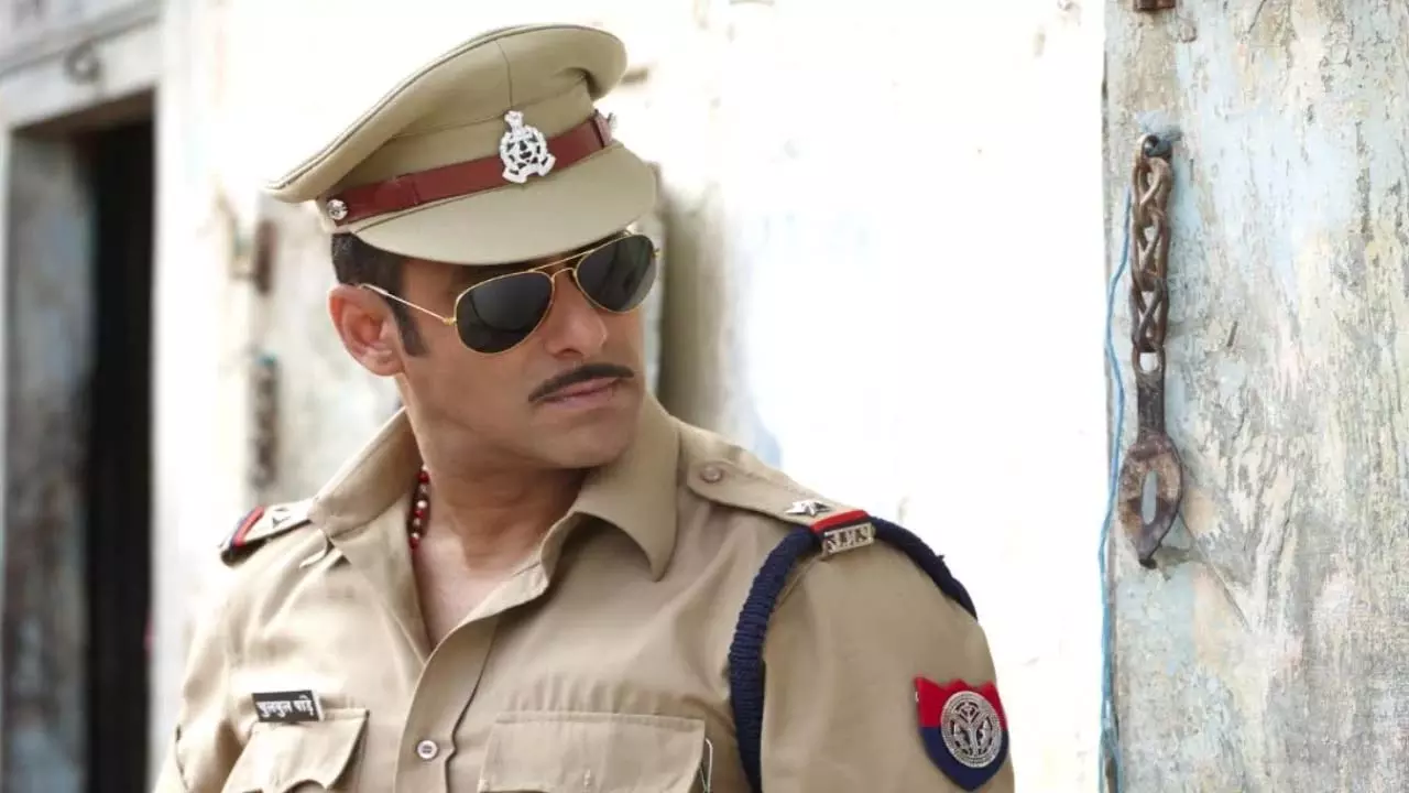 क्या सलमान खान ने अनुराग कश्यप को तेरे नाम से बाहर कर दिया? क्या सलमान खान ने अनुराग कश्यप को तेरे नाम से बाहर कर दिया?