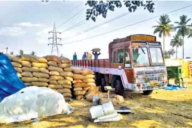 पारंपरिक 40 किलोग्राम के बैग के बजाय 50 किलोग्राम के बैग में खरीद करें: Delta farmers पारंपरिक 40 किलोग्राम के बैग के बजाय 50 किलोग्राम के बैग में खरीद करें: Delta farmers