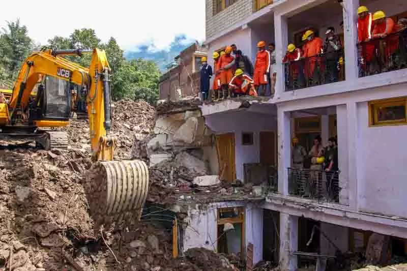Himachal HC ने मुख्य न्यायाधीश आपदा राहत कोष 2025 की स्थापना की, इसे ‘अंतरात्मा की आवाज’ बताया Himachal HC ने मुख्य न्यायाधीश आपदा राहत कोष 2025 की स्थापना की, इसे ‘अंतरात्मा की आवाज’ बताया