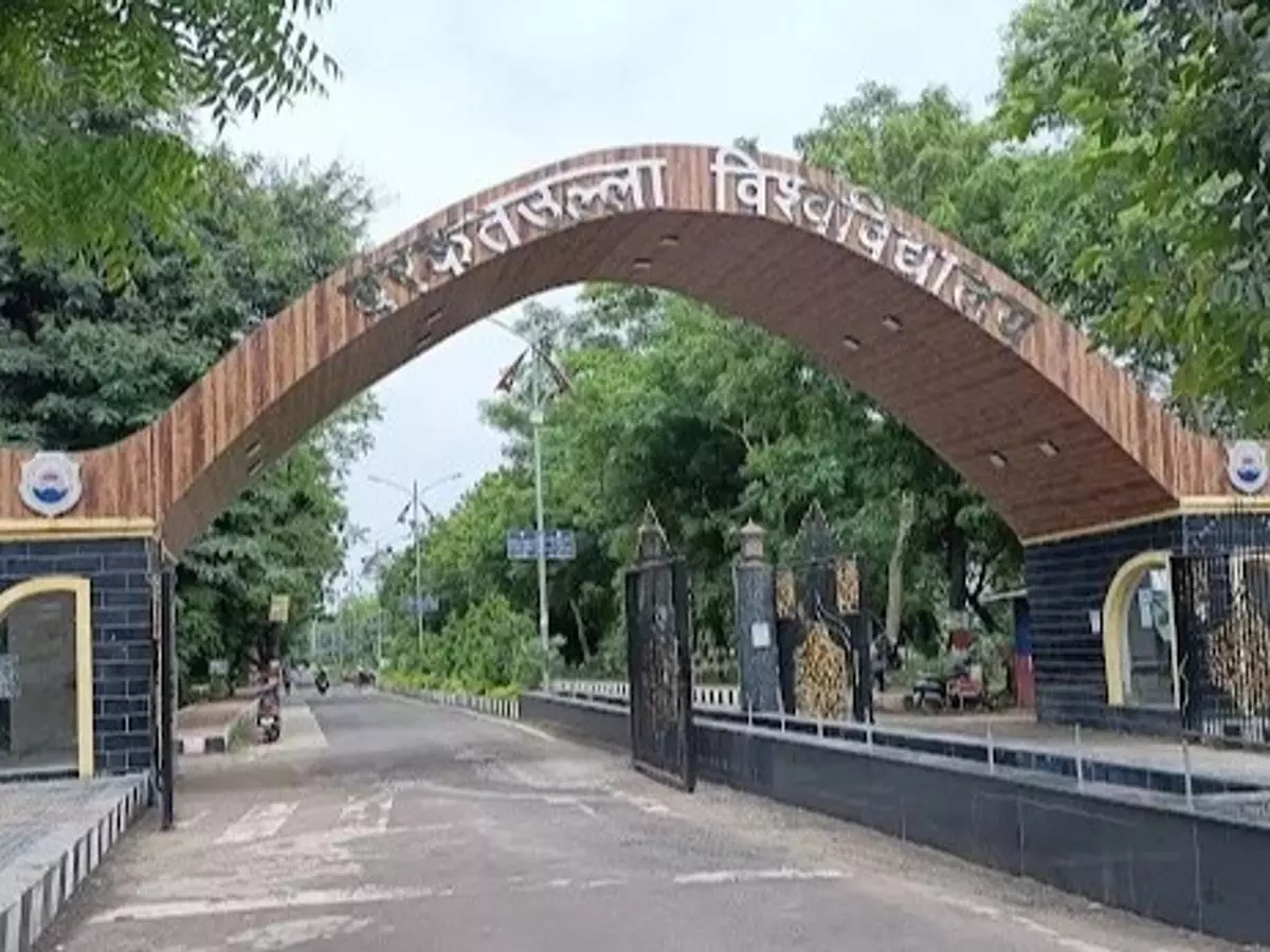 Bhopal: दीक्षांत समारोह में छात्रों को मिलेगी उपाधि Bhopal: दीक्षांत समारोह में छात्रों को मिलेगी उपाधि
