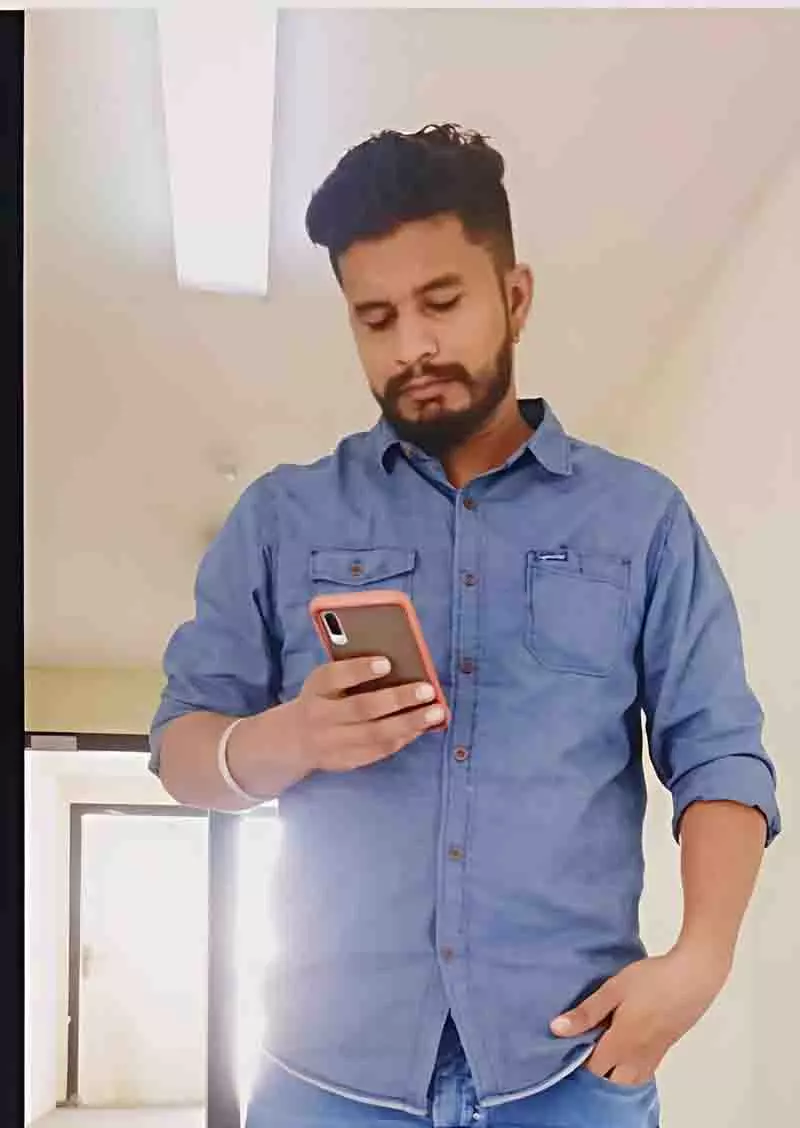 Jalandhar: कार पलटने से एक व्यक्ति की मौत, एक दोस्त घायल Jalandhar: कार पलटने से एक व्यक्ति की मौत, एक दोस्त घायल