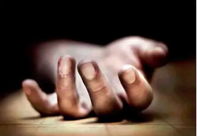Andhra: परवाड़ा फार्मा में आग लगने से एक की मौत Andhra: परवाड़ा फार्मा में आग लगने से एक की मौत
