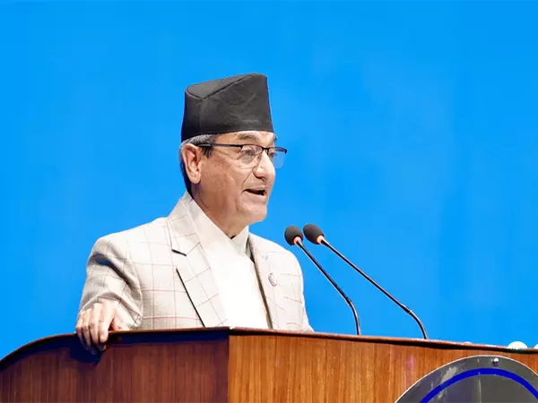नेपाल के गृह मंत्री रमेश लेखक ने 19 मौतों वाली हिंसा के बाद इस्तीफा दिया नेपाल के गृह मंत्री रमेश लेखक ने 19 मौतों वाली हिंसा के बाद इस्तीफा दिया