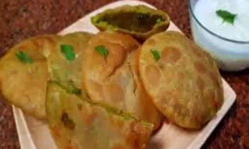 Jowar Ki Kachori: मैदा नहीं अब इस चीज की बनाइए स्वादिष्ट कचौरी Jowar Ki Kachori: मैदा नहीं अब इस चीज की बनाइए स्वादिष्ट कचौरी