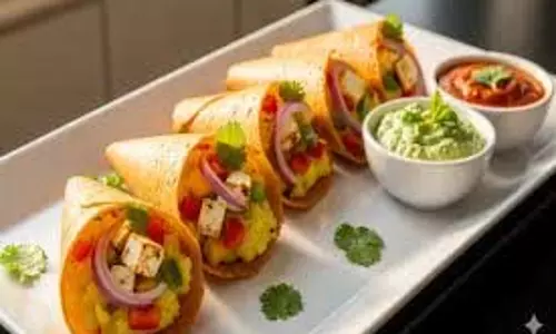 Semolina Dosa Cones Recipe: कुरकुरे कोन्स और स्वादिष्ट सूजी से मिनटों में तैयार करें पार्टी स्टाइल डोसा कोन्स Semolina Dosa Cones Recipe: कुरकुरे कोन्स और स्वादिष्ट सूजी से मिनटों में तैयार करें पार्टी स्टाइल डोसा कोन्स