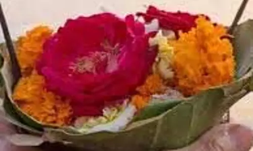 Pitru Paksha Mantra: “ॐ देवताभ्य: पितृभ्यश्च…”, नाराज पितरों को खुश करने के लिए ये मंत्र जपें Pitru Paksha Mantra: “ॐ देवताभ्य: पितृभ्यश्च…”, नाराज पितरों को खुश करने के लिए ये मंत्र जपें