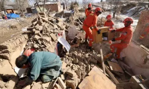 झिंजियांग में 4.2 तीव्रता का भूकंप झिंजियांग में 4.2 तीव्रता का भूकंप