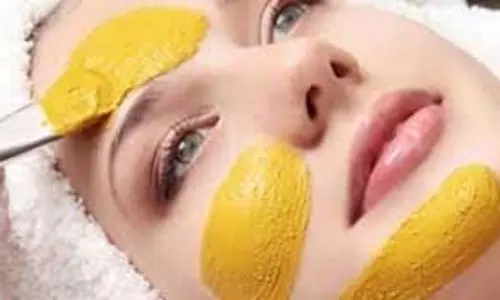 Skin Care Tips: हल्दी से करें त्वचा की देखभाल, हर कोई पूछेगा खूबसूरत त्वचा का राज Skin Care Tips: हल्दी से करें त्वचा की देखभाल, हर कोई पूछेगा खूबसूरत त्वचा का राज