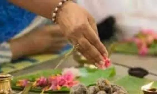 Pitru Paksha 2025 :मृत्यु के बाद पहला श्राद्ध करने के क्या हैं नियम, जानें धार्मिक कारण Pitru Paksha 2025 :मृत्यु के बाद पहला श्राद्ध करने के क्या हैं नियम, जानें धार्मिक कारण