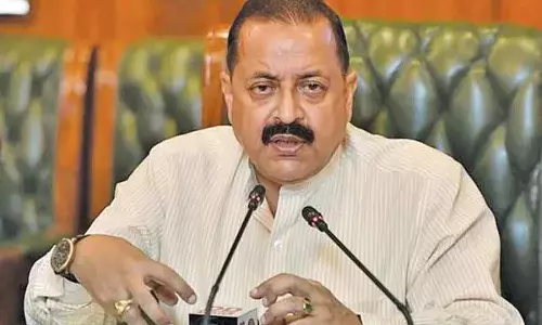 उधमपुर में राजमार्ग की सफाई जारी, विशेष ट्रेन से पहुंचा जरूरी सामान: डॉ. जितेंद्र सिंह