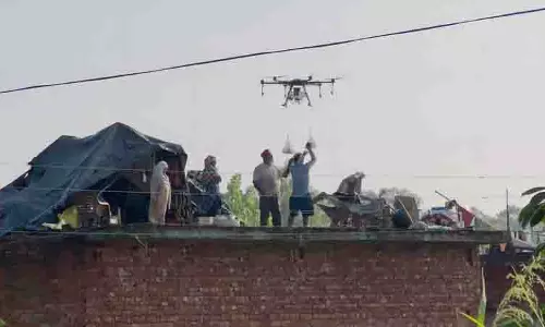 Punjab के तबाह सीमावर्ती इलाके में ड्रोन मौत नहीं, उम्मीद लेकर आते