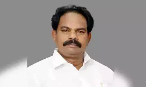 Vaiko ने पार्टी विरोधी गतिविधियों के लिए उप महासचिव मल्लई सत्या को पार्टी से निष्कासित किया Vaiko ने पार्टी विरोधी गतिविधियों के लिए उप महासचिव मल्लई सत्या को पार्टी से निष्कासित किया