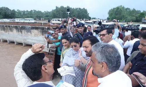 Haryana  के मुख्यमंत्री ने फतेहाबाद में बाढ़ प्रभावित इलाकों का दौरा किया