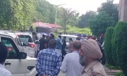 Chandigarh: हरियाणा CM ने पंजाब CM से मुलाकात की
