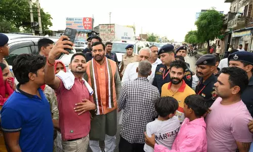 Haryana :  सैनी ने हिसार जिले के बाढ़ प्रभावित इलाकों का दौरा किया