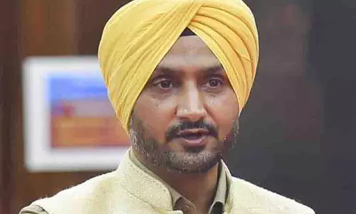 Harbhajan Singh बाढ़ प्रभावित पंजाब में राहत कार्य में जुटे