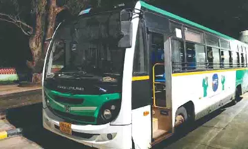 मयूरभंज में दो नाबालिग लड़कों को 10 रुपये के किराए के लिए 25 km अतिरिक्त यात्रा करने के लिए मजबूर मयूरभंज में दो नाबालिग लड़कों को 10 रुपये के किराए के लिए 25 km अतिरिक्त यात्रा करने के लिए मजबूर