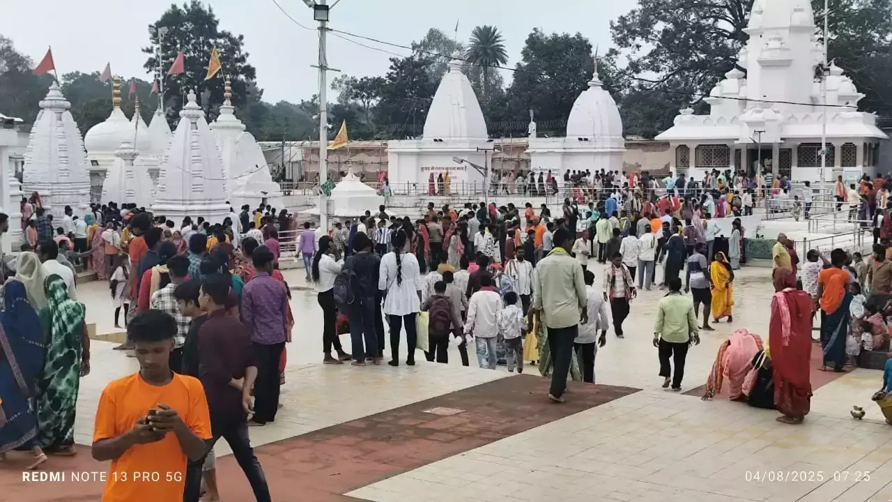 Anuppur: नर्मदा स्नान के बाद भक्तों ने पाए दर्शन