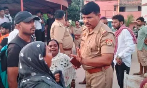 BREAKING: निर्माणाधीन भवन का लिंटर गिरा, 3 की दर्दनाक मौत BREAKING: निर्माणाधीन भवन का लिंटर गिरा, 3 की दर्दनाक मौत
