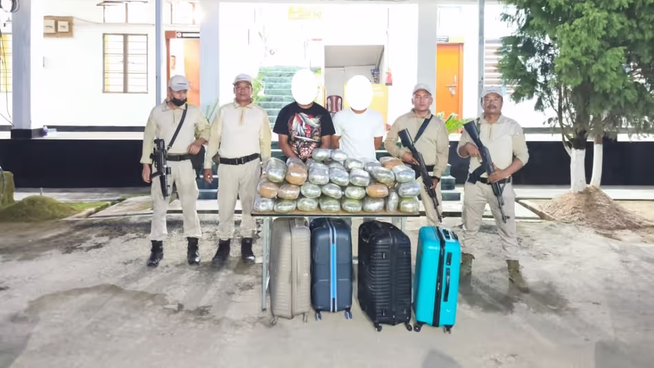 Manipur में उग्रवादियों समेत आठ गिरफ्तार, हथियार और ड्रग्स बरामद