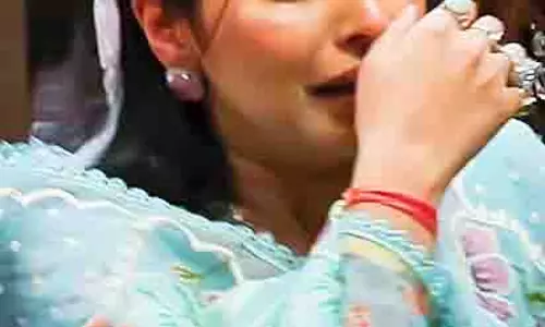 BB19: कुणिका सदानंद द्वारा मां को घसीटने पर तान्या मित्तल हुईं गमगीन BB19: कुणिका सदानंद द्वारा मां को घसीटने पर तान्या मित्तल हुईं गमगीन